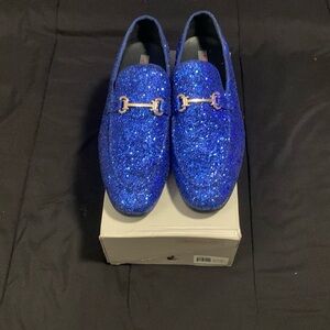 Dress shoes